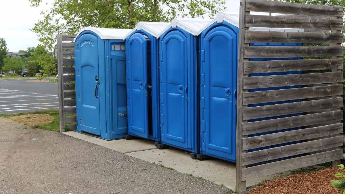Porta Potty Rental Pros - Quality Portable Restroom Services in Elmer, LA, 71424